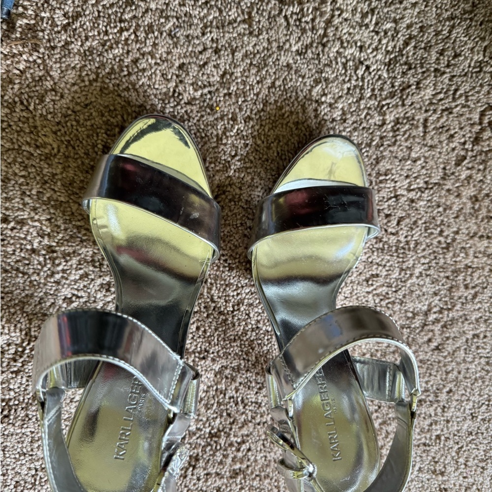 Karl Lagerfeld Silver Heeled Shoes with Modern Design